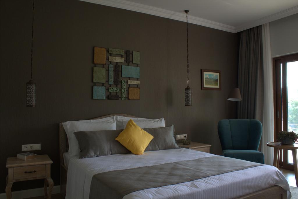 D&C Goecek Hotel Room photo